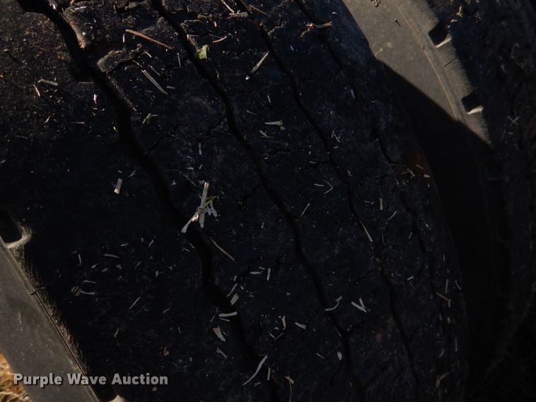 image for item JD9467 2007 Peterbilt 387  semi truck