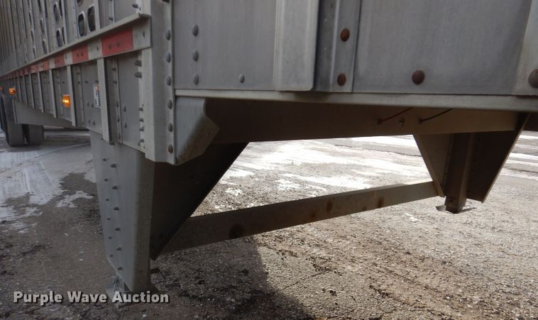 image for item JH9904 2007 Wilson PSADL-400P  livestock trailer