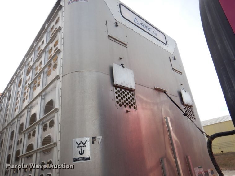 image for item JH9904 2007 Wilson PSADL-400P  livestock trailer