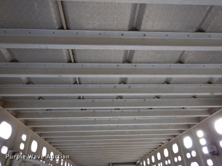 image for item JH9904 2007 Wilson PSADL-400P  livestock trailer