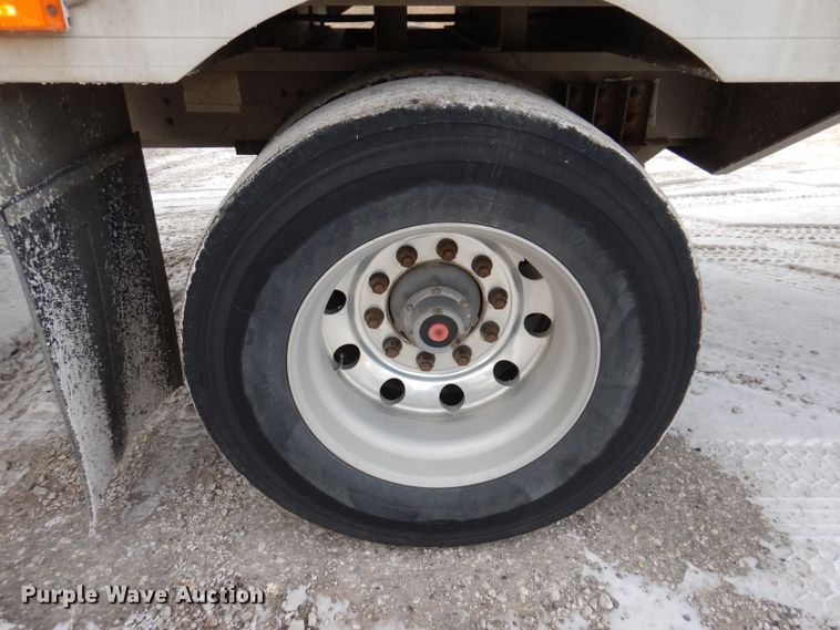 image for item JH9904 2007 Wilson PSADL-400P  livestock trailer