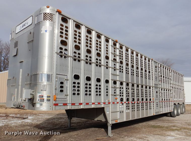 image for item JH9907 2007 Wilson PSDCL-402  livestsock trailer