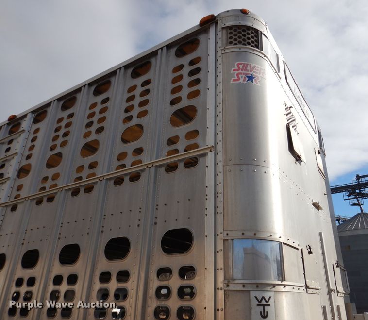 image for item JH9907 2007 Wilson PSDCL-402  livestsock trailer