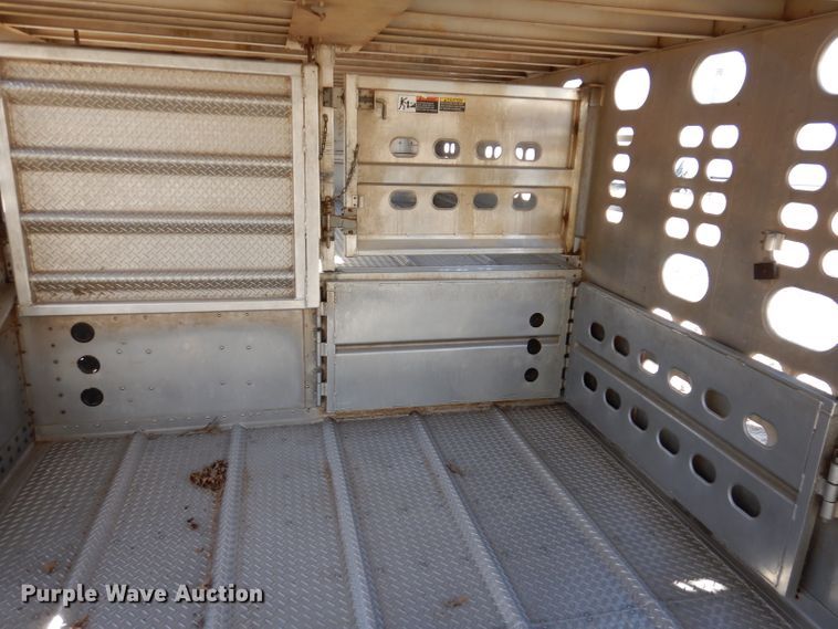 image for item JH9907 2007 Wilson PSDCL-402  livestsock trailer