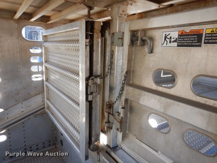 image for item JH9907 2007 Wilson PSDCL-402  livestsock trailer