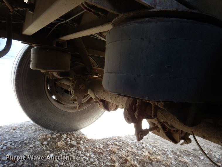 image for item JH9907 2007 Wilson PSDCL-402  livestsock trailer