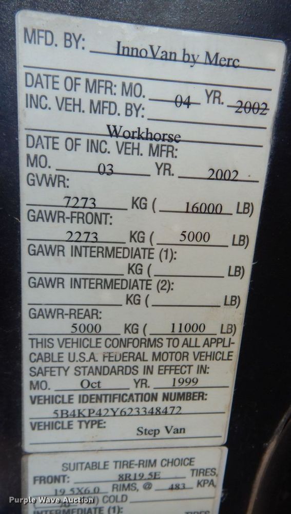 image for item DH8116 2002 Workhorse  delivery truck