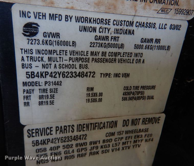 image for item DH8116 2002 Workhorse  delivery truck