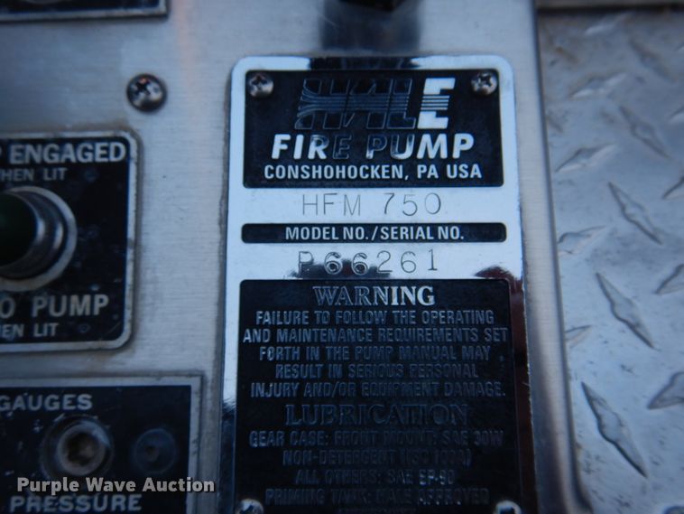 image for item DH8148 1995 Ford F800  pumper fire truck