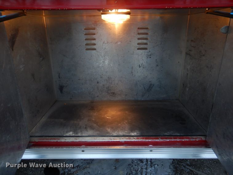 image for item DH8148 1995 Ford F800  pumper fire truck