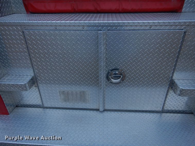 image for item DH8148 1995 Ford F800  pumper fire truck