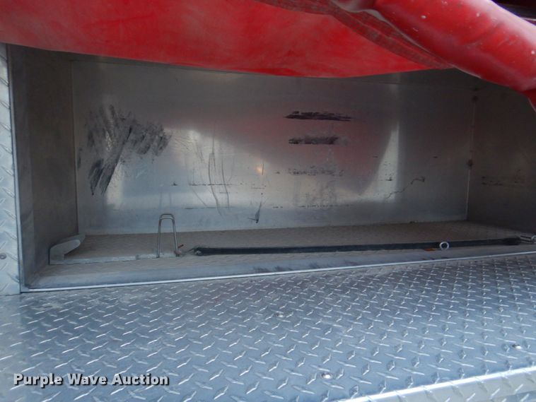 image for item DH8148 1995 Ford F800  pumper fire truck