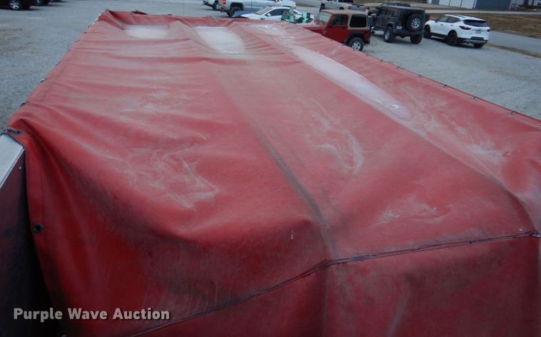 image for item DH8148 1995 Ford F800  pumper fire truck