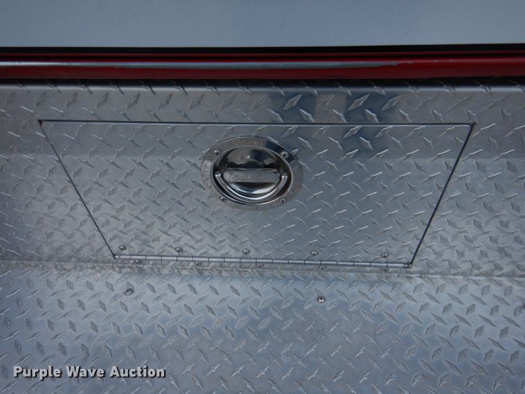 image for item DH8148 1995 Ford F800  pumper fire truck