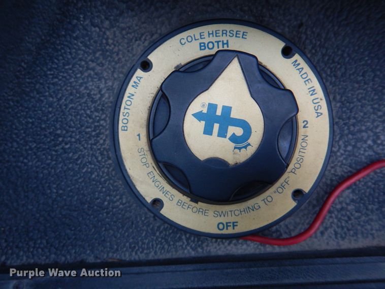 image for item DH8148 1995 Ford F800  pumper fire truck