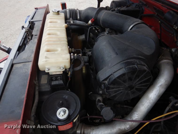 image for item DH8148 1995 Ford F800  pumper fire truck