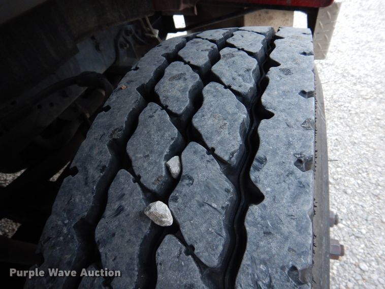 image for item DH8148 1995 Ford F800  pumper fire truck