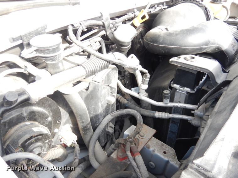 image for item DH8781 2017 Ford E450 Super Duty  shuttle bus