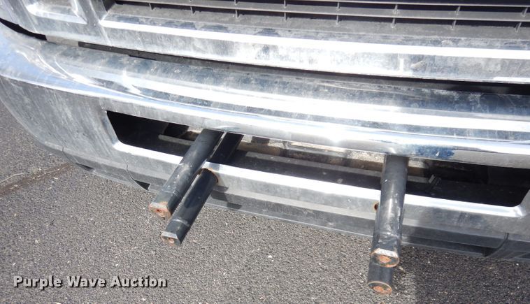 image for item DH8781 2017 Ford E450 Super Duty  shuttle bus