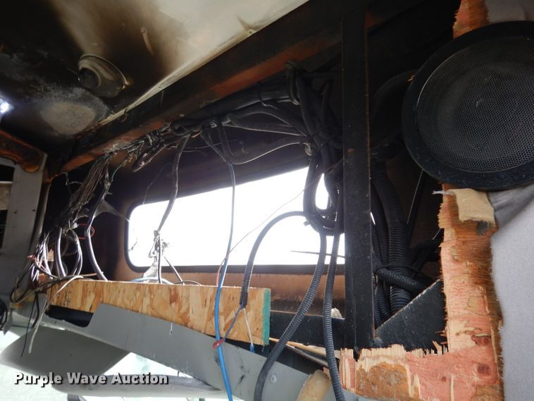 image for item DH8781 2017 Ford E450 Super Duty  shuttle bus