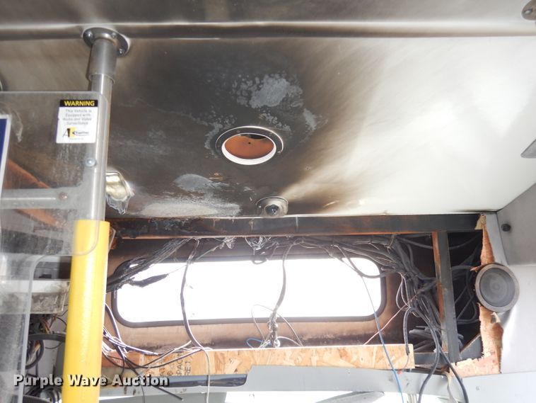 image for item DH8781 2017 Ford E450 Super Duty  shuttle bus