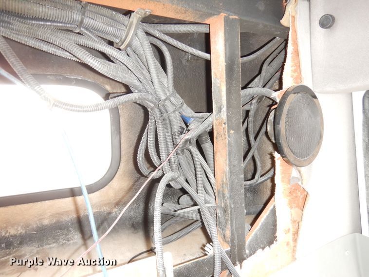 image for item DH8781 2017 Ford E450 Super Duty  shuttle bus