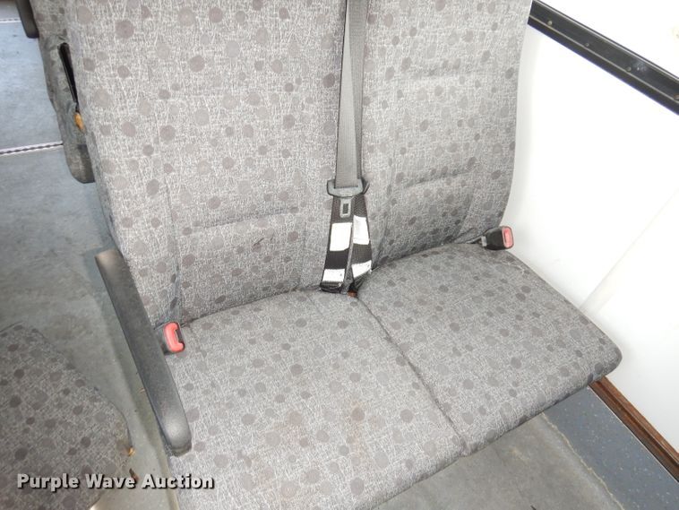 image for item DH8781 2017 Ford E450 Super Duty  shuttle bus