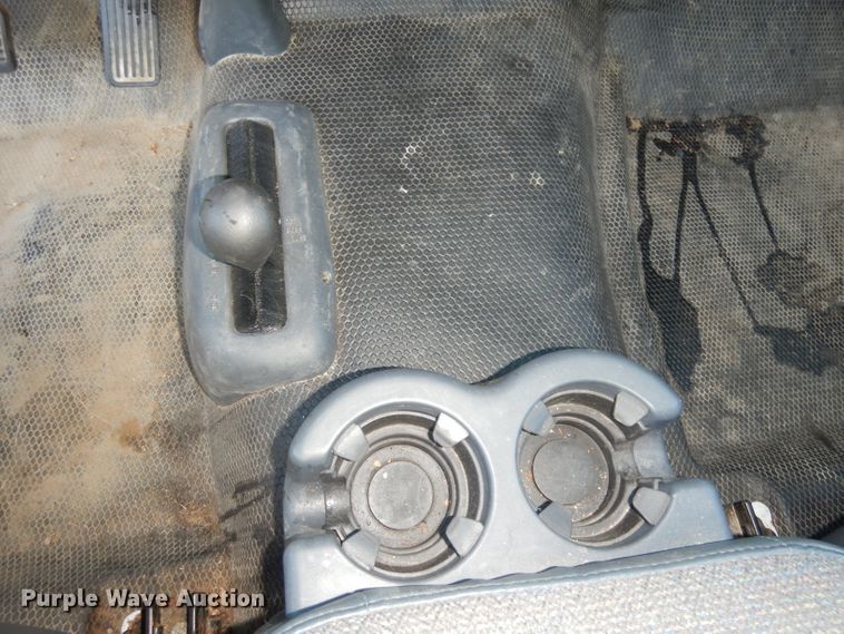 image for item DH8782 2001 Chevrolet Silverado 1500  pickup truck