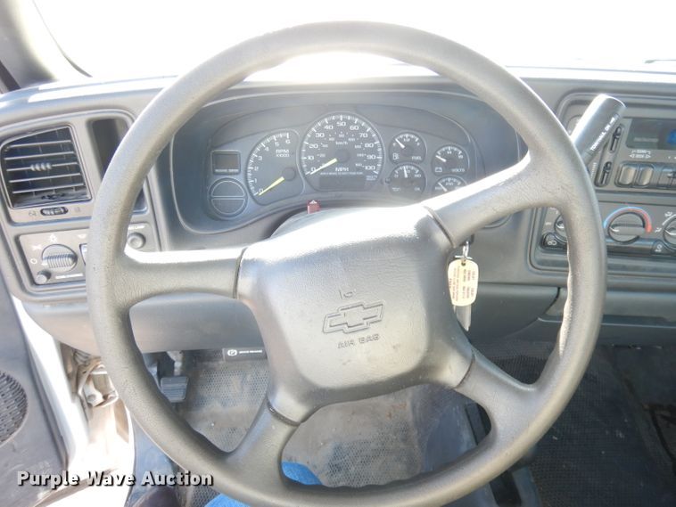 image for item DH8782 2001 Chevrolet Silverado 1500  pickup truck