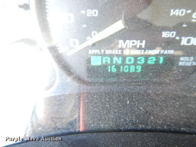 image for item DH8782 2001 Chevrolet Silverado 1500  pickup truck