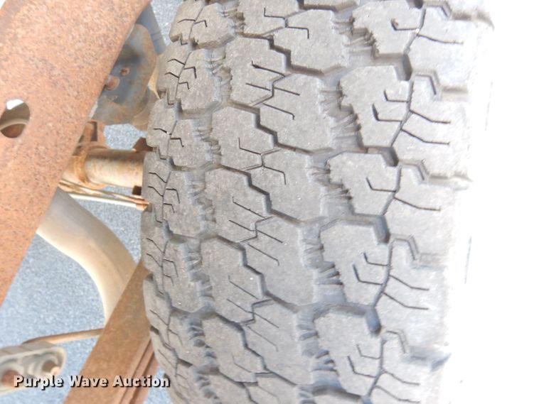 image for item DH8782 2001 Chevrolet Silverado 1500  pickup truck