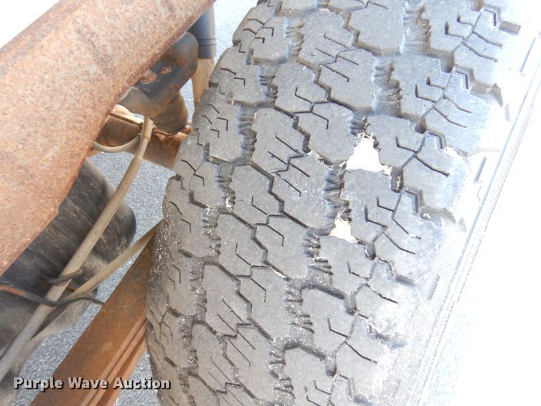 image for item DH8782 2001 Chevrolet Silverado 1500  pickup truck