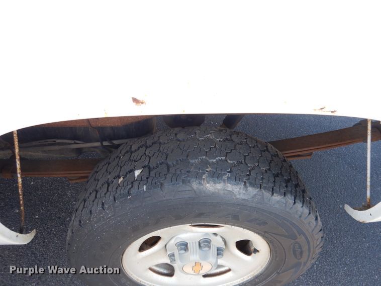 image for item DH8782 2001 Chevrolet Silverado 1500  pickup truck