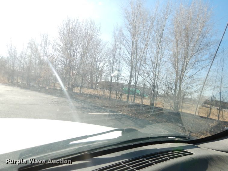 image for item DH8782 2001 Chevrolet Silverado 1500  pickup truck