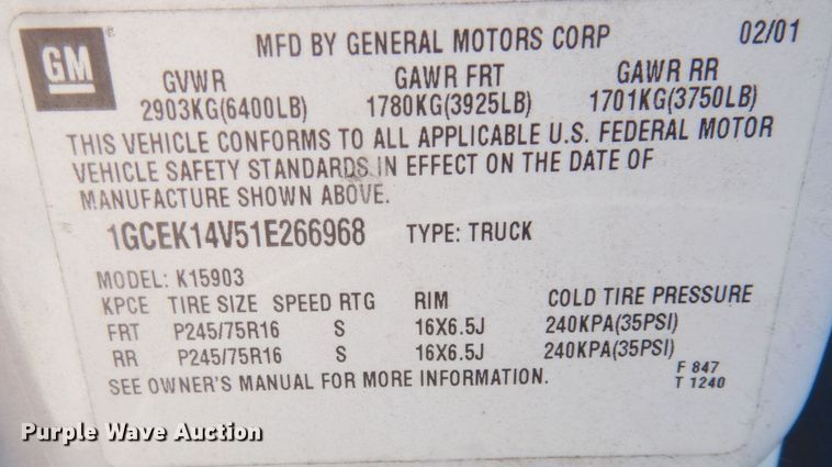 image for item DH8782 2001 Chevrolet Silverado 1500  pickup truck