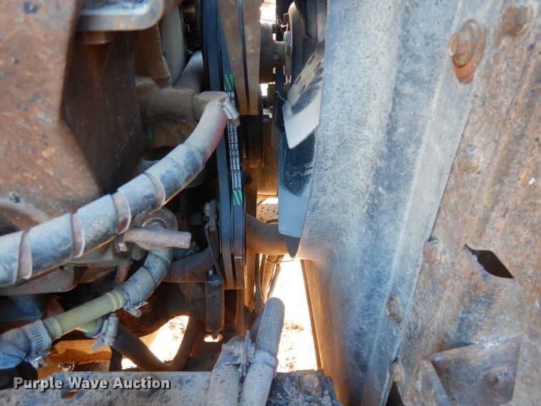 image for item DH8784 1984 International 1754  dump truck