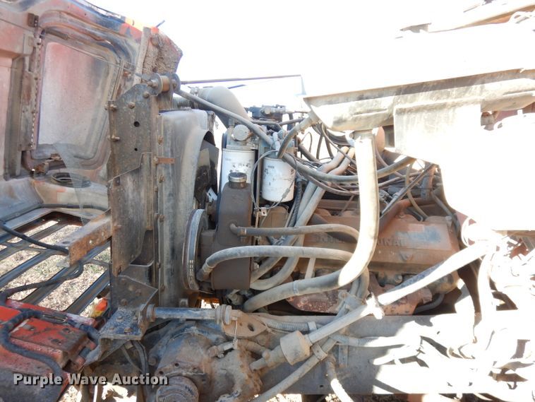 image for item DH8784 1984 International 1754  dump truck