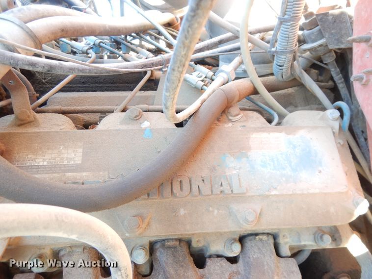 image for item DH8784 1984 International 1754  dump truck