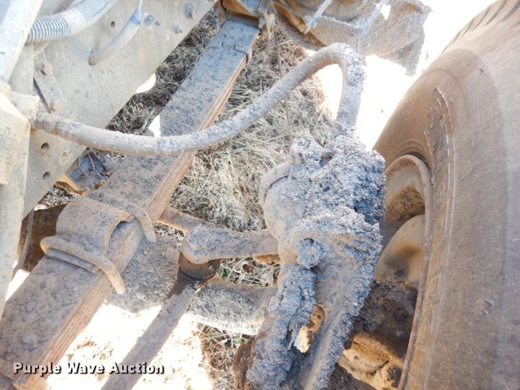 image for item DH8784 1984 International 1754  dump truck