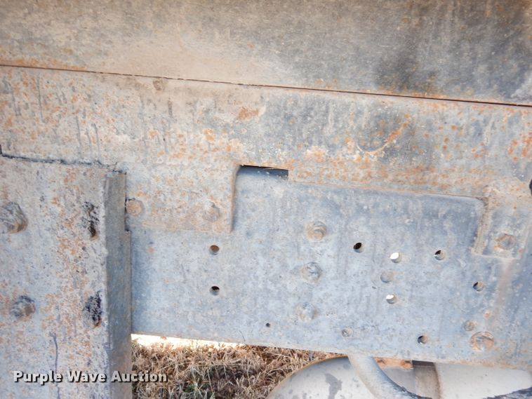 image for item DH8784 1984 International 1754  dump truck
