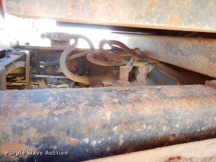 image for item DH8784 1984 International 1754  dump truck