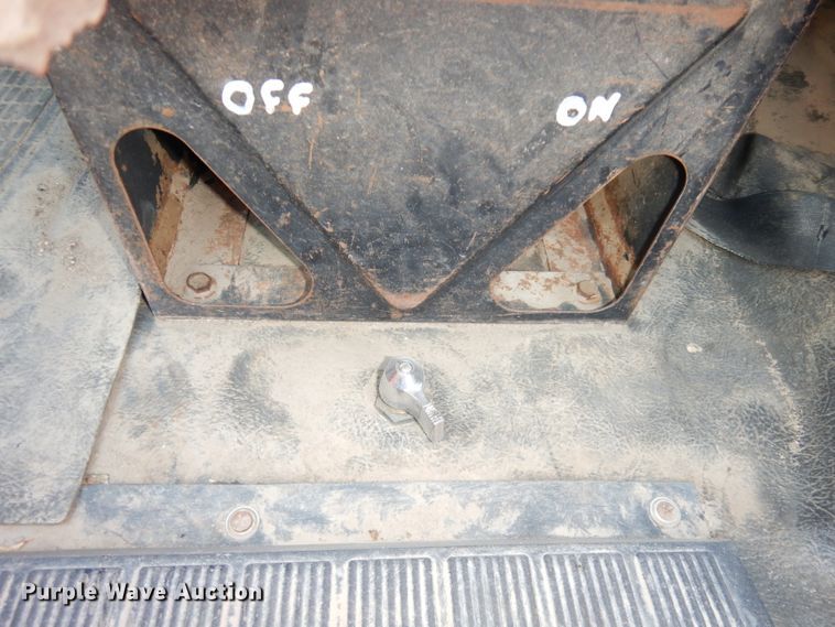 image for item DH8784 1984 International 1754  dump truck