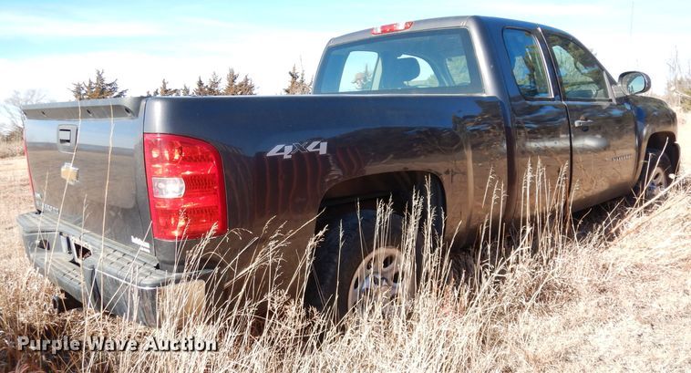 image for item DH8813 2010 Chevrolet Silverado 1500  pickup truck