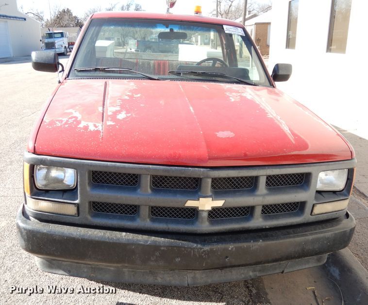 image for item DH8831 1991 Chevrolet Cheyenne 1500  pickup truck