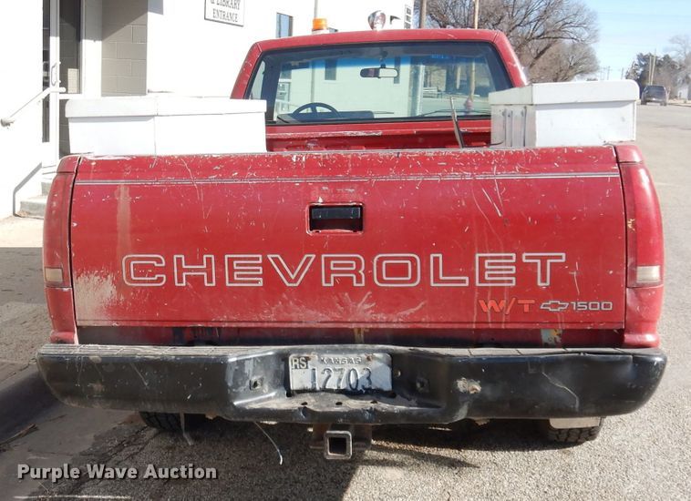 image for item DH8831 1991 Chevrolet Cheyenne 1500  pickup truck