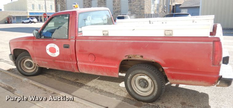 image for item DH8831 1991 Chevrolet Cheyenne 1500  pickup truck