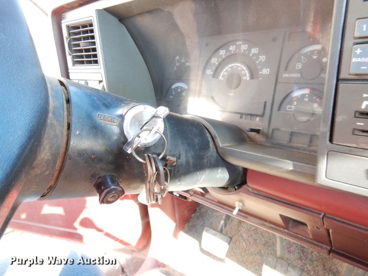 image for item DH8831 1991 Chevrolet Cheyenne 1500  pickup truck