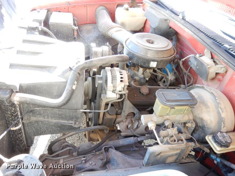 image for item DH8831 1991 Chevrolet Cheyenne 1500  pickup truck