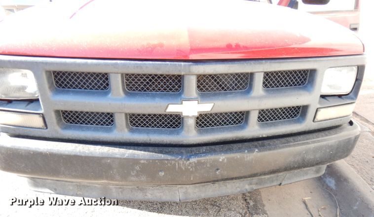 image for item DH8831 1991 Chevrolet Cheyenne 1500  pickup truck