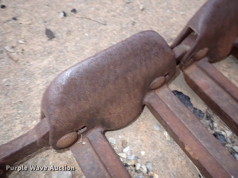 image for item DN2477 14"W steel over tire tracks